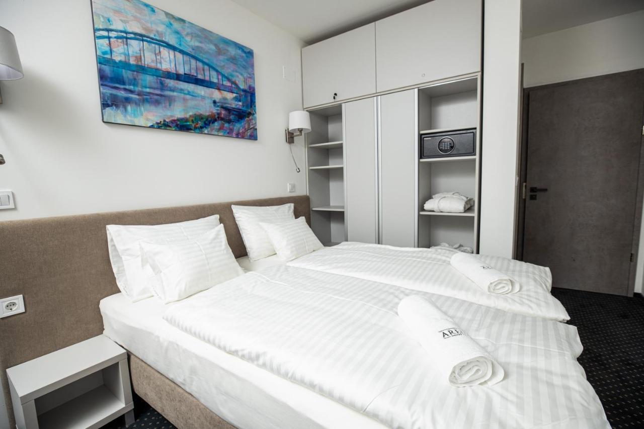 Arena Deluxe & Spa Szeged Eksteriør billede