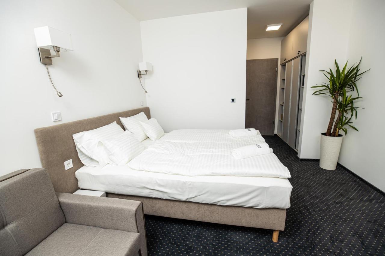 Arena Deluxe & Spa Szeged Eksteriør billede