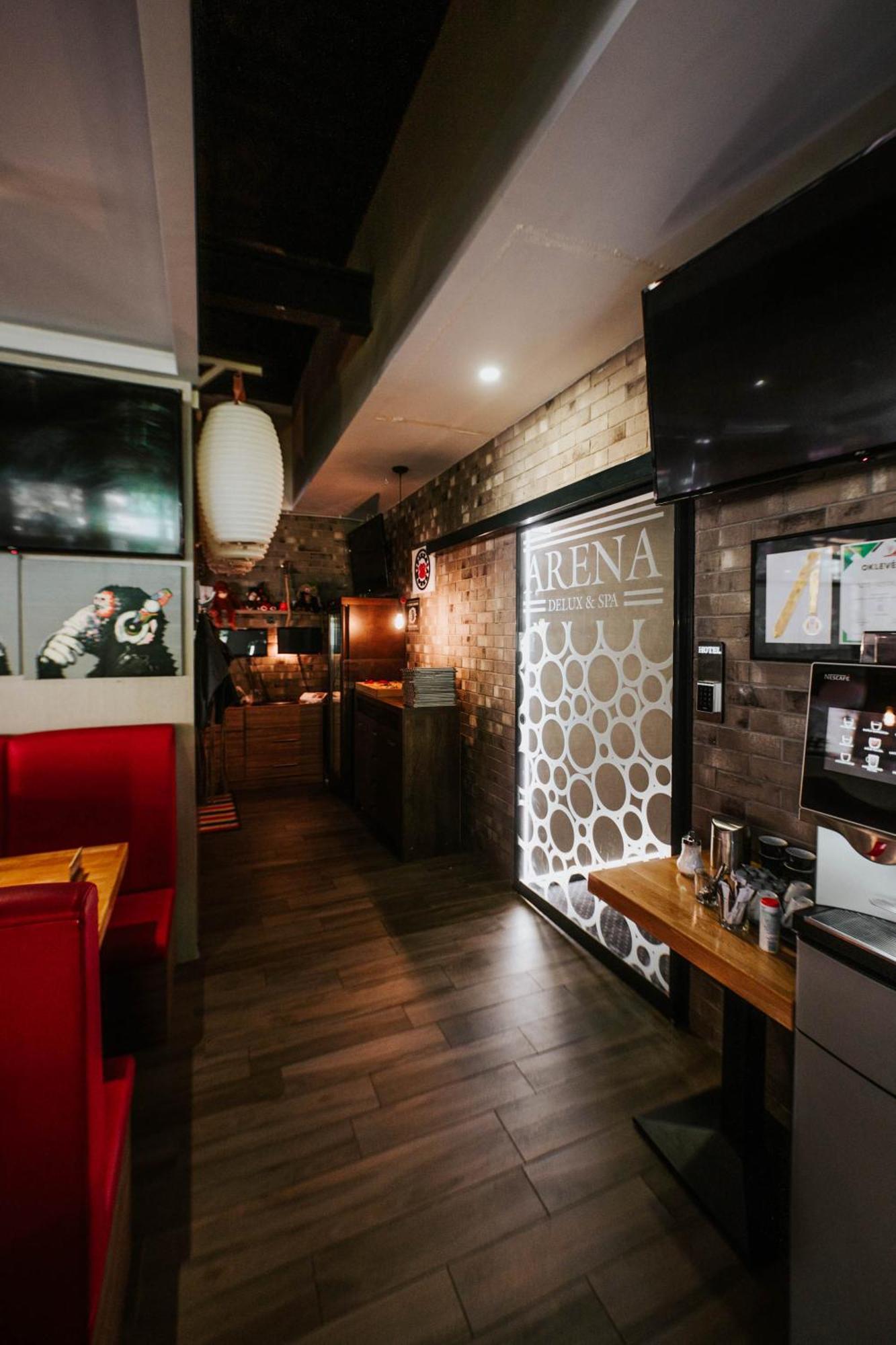 Arena Deluxe & Spa Szeged Eksteriør billede