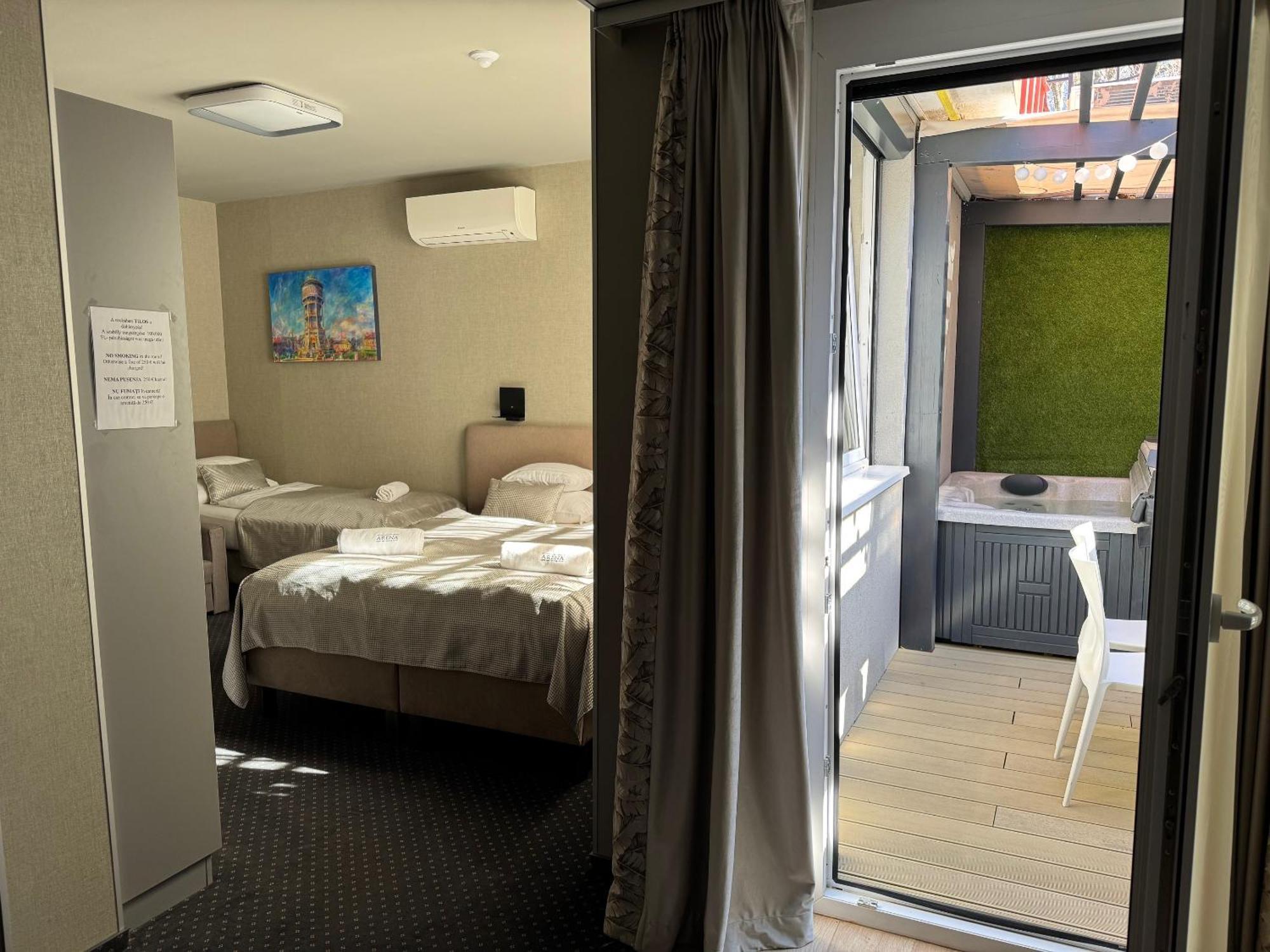 Arena Deluxe & Spa Szeged Eksteriør billede