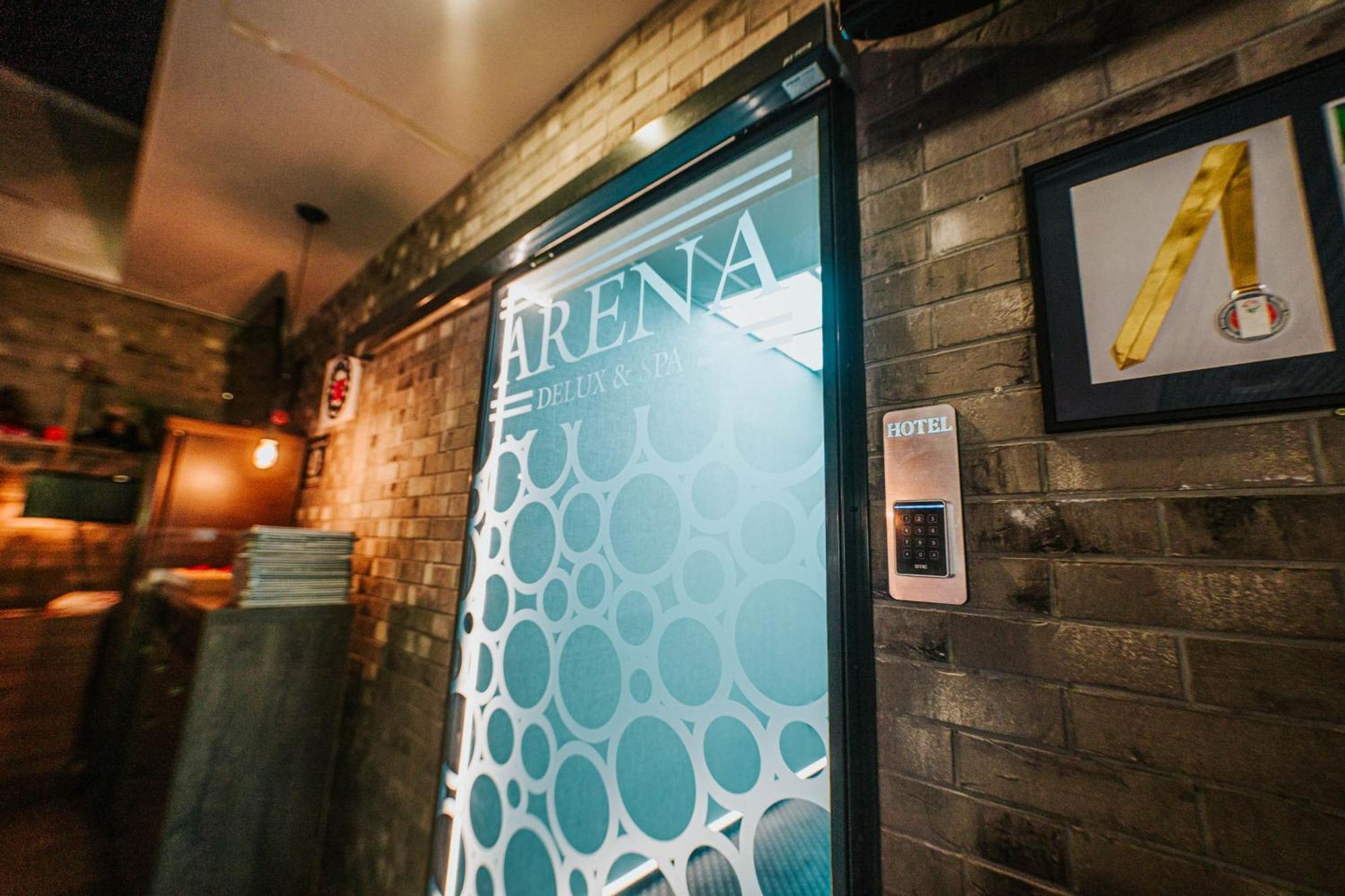 Arena Deluxe & Spa Szeged Eksteriør billede